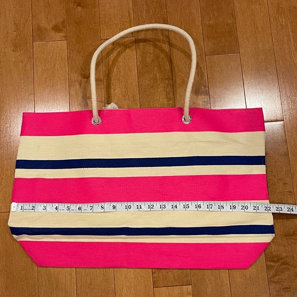 NWT Cabana Stripe Travel Duffle DSW in XL - Picture 7 of 9